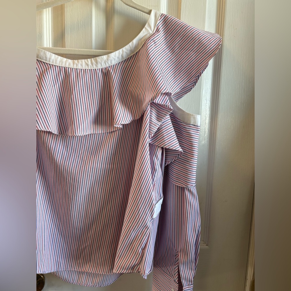 Revolve One Shoulder Top - Picture 11 of 11